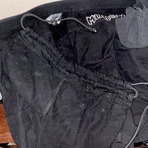 Venum jiu jitsu gi 80$